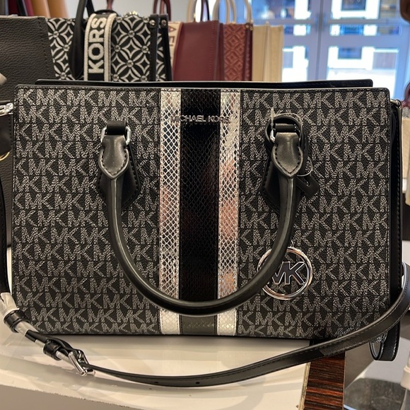 Michael Kors Sheila Medium Signature Logo and Metallic Satchel Crossbody CZ NWT - Picture 12 of 16